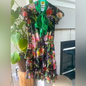 ALICE + OLIVIA
Floral Print Mini Dress. Size 2